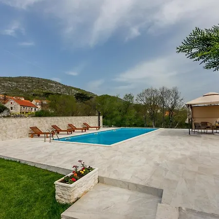 Holiday home Jozini Dvori Krstatice