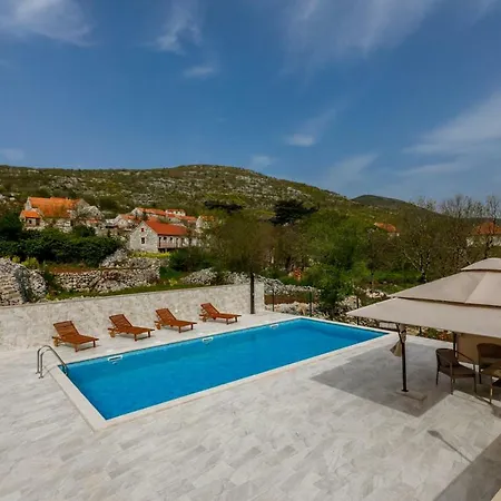Holiday home Jozini Dvori *