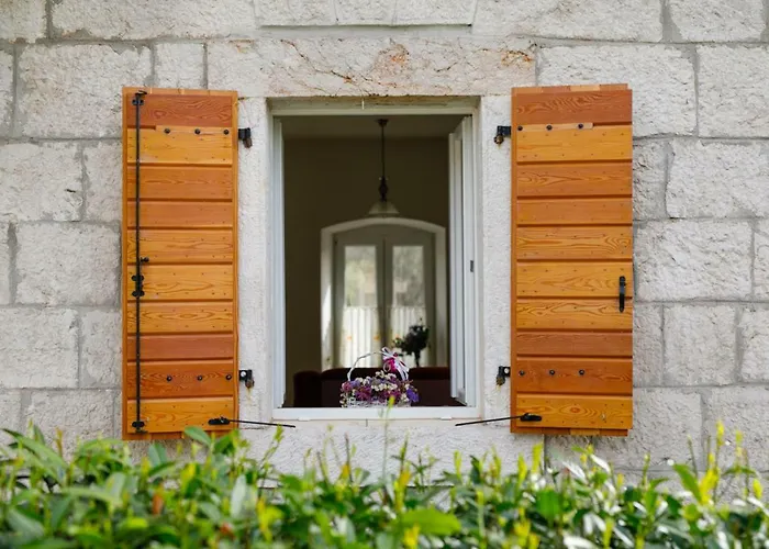 Jozini Dvori Сasa de vacaciones *